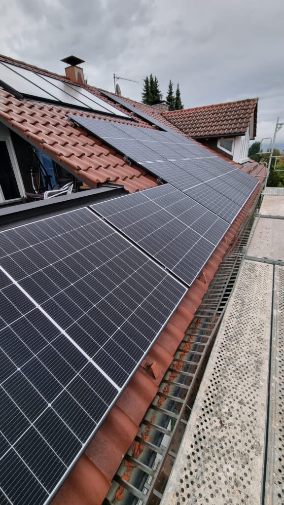 IMG 20231024 WA0003 576x1024 - Frickingen und die Kraft der Sonne: EWerk Bodensee als Innovator in sauberen Energien